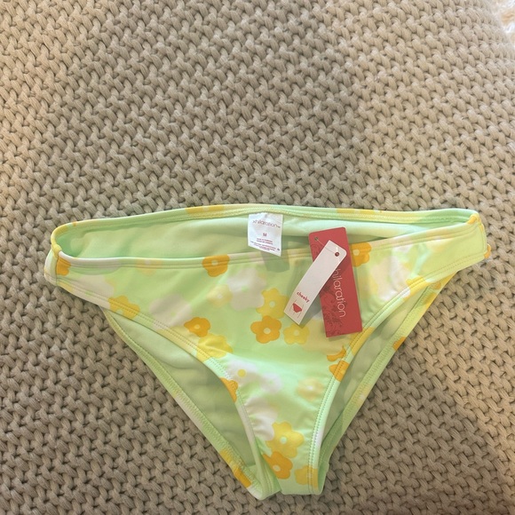 Xhilaration green tie front ruched floral bikini set, size M new with tags - Picture 7 of 8